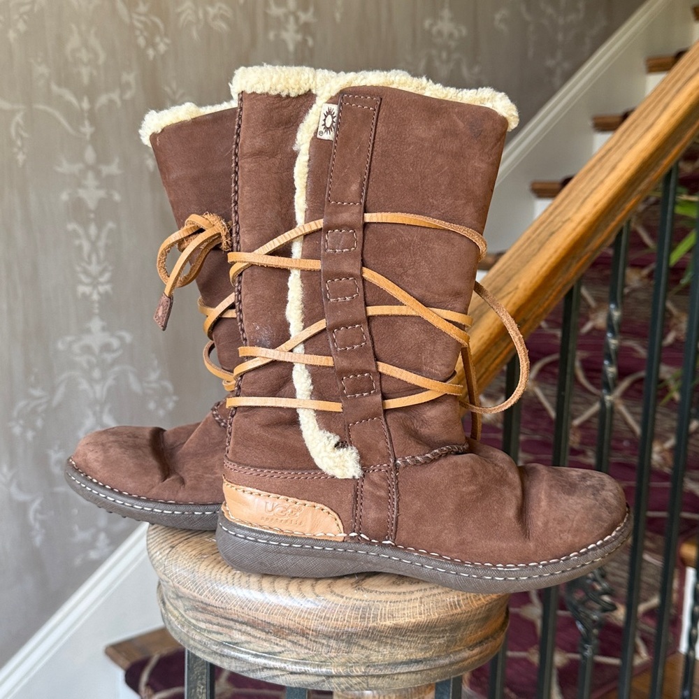 UGGS catolina, tall winter boot size 5 excellent condition - Picture 3 of 13
